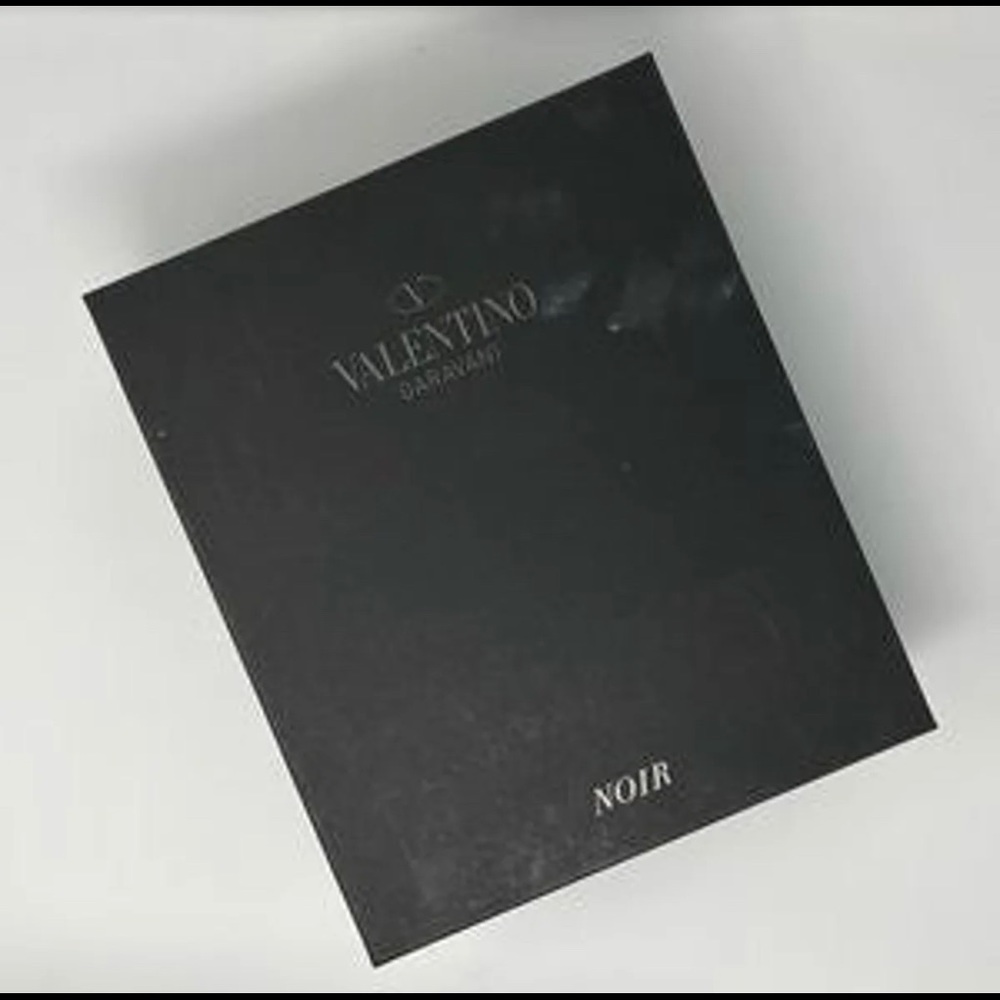 Valentino Rockstud - Picture 2 of 8